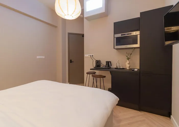 Sayo Boutique Hotel *